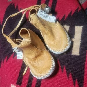Vintage Minnetonka Baby Moccasins